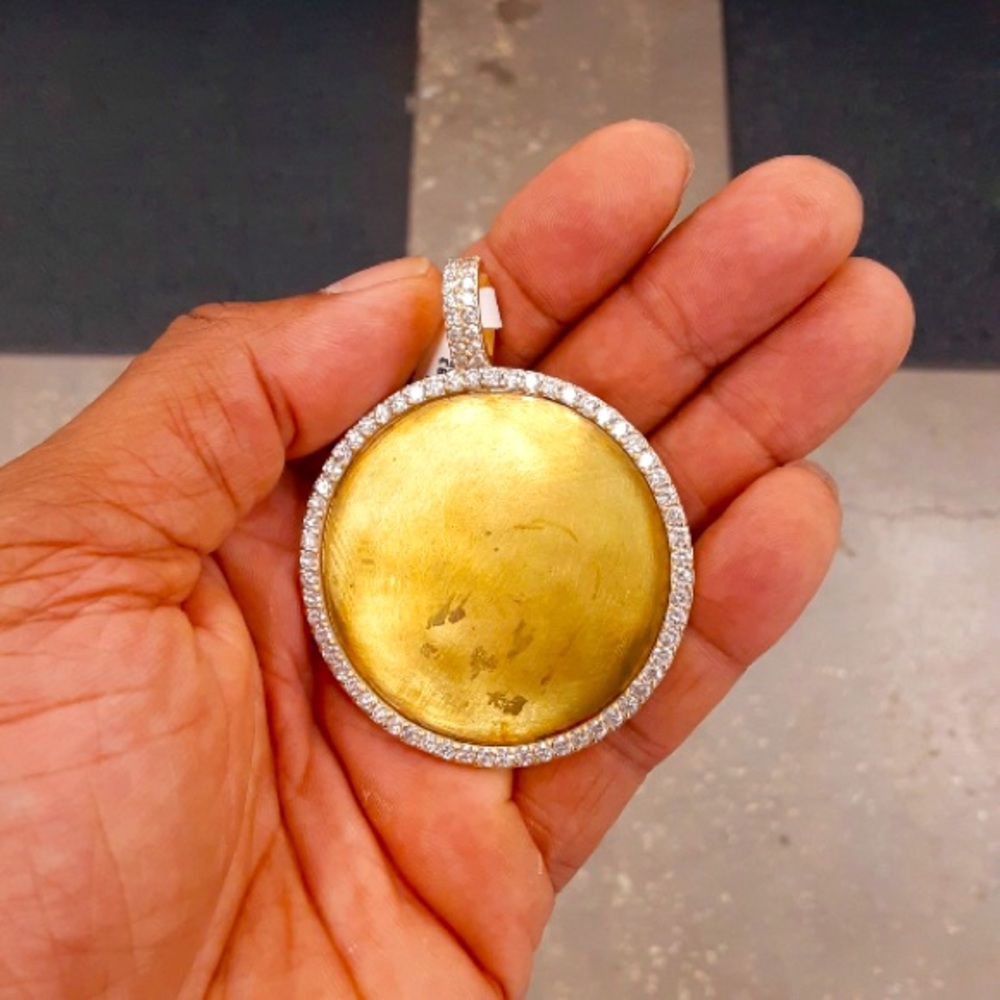 Solid Gold Diamond Pendent